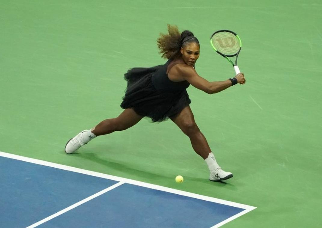 Serena Williams gaat uit de kleren in strijd tegen borstkanker
