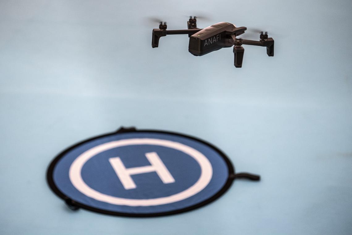 Uber wil tegen 2021 hamburgers met drone bezorgen