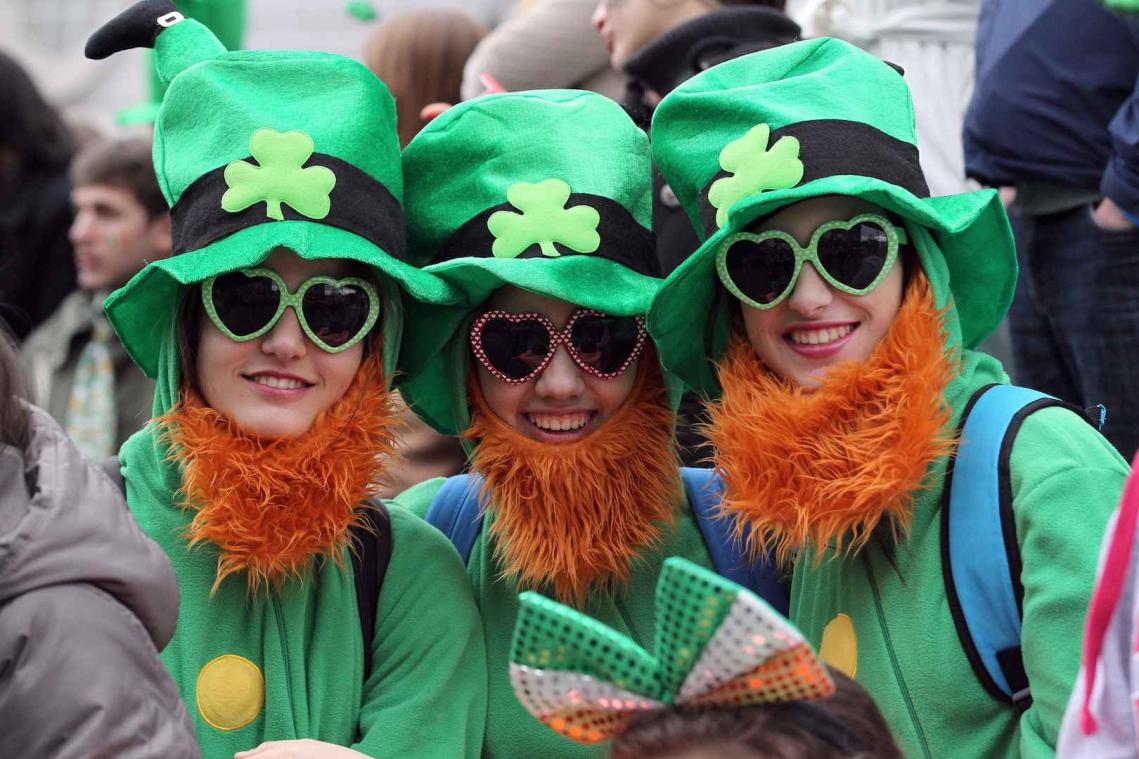 St. Patrick's Day geeft kabouterporno flinke boost