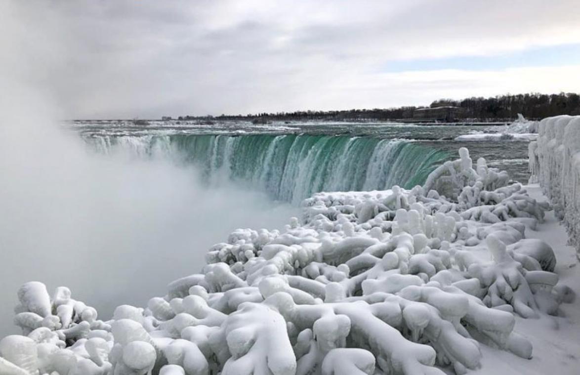 Niagarawatervallen kreunen onder extreme koude, maar het levert prachtige beelden op