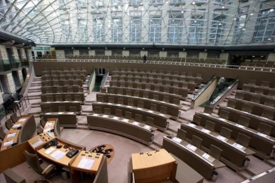 Vlaams Parlement schrijft nog amper zelf wetgeving