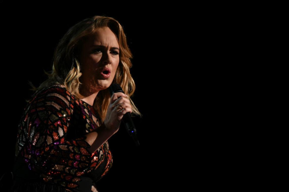 Gescheiden Adele "hunkert naar nieuwe romance"