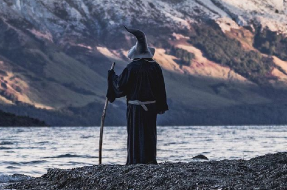 Fan 'Lord Of The Rings' reist door Nieuw-Zeeland als Gandalf