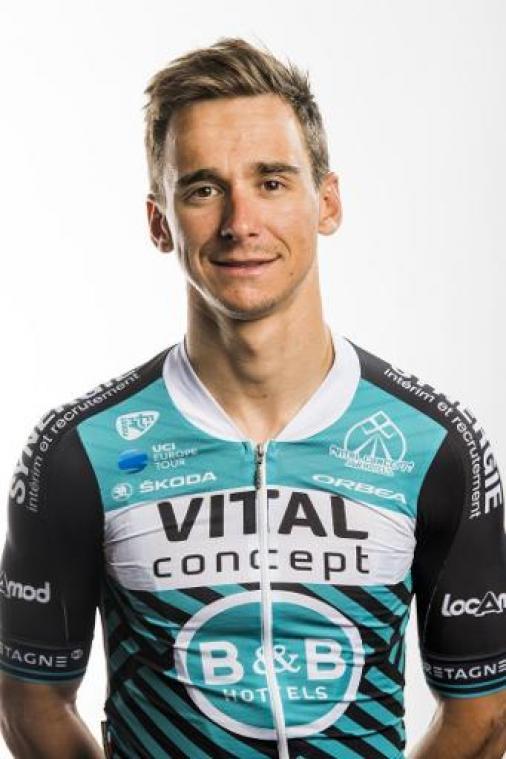 Coquard sprint naar de zege in slotrit Baloise Belgium Tour, Evenepoel eindwinnaar ondanks valpartij