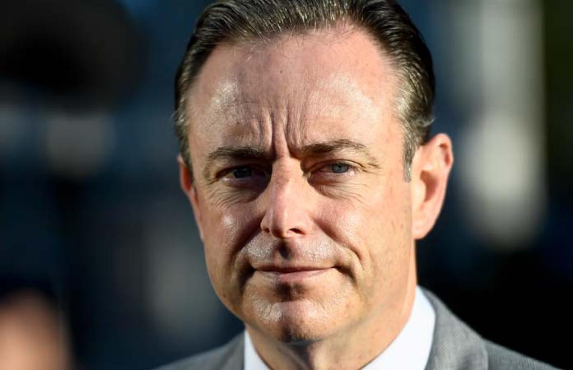 Bart De Wever kondigt zijn opvolger als burgemeester aan met een knipoog