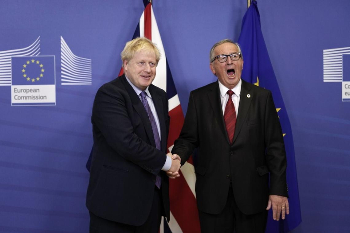 Onderhandelaars bereiken wankel akkoord over brexit