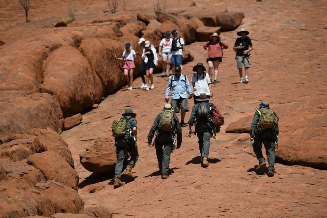 Australische berg Uluru voorgoed gesloten voor toeristen