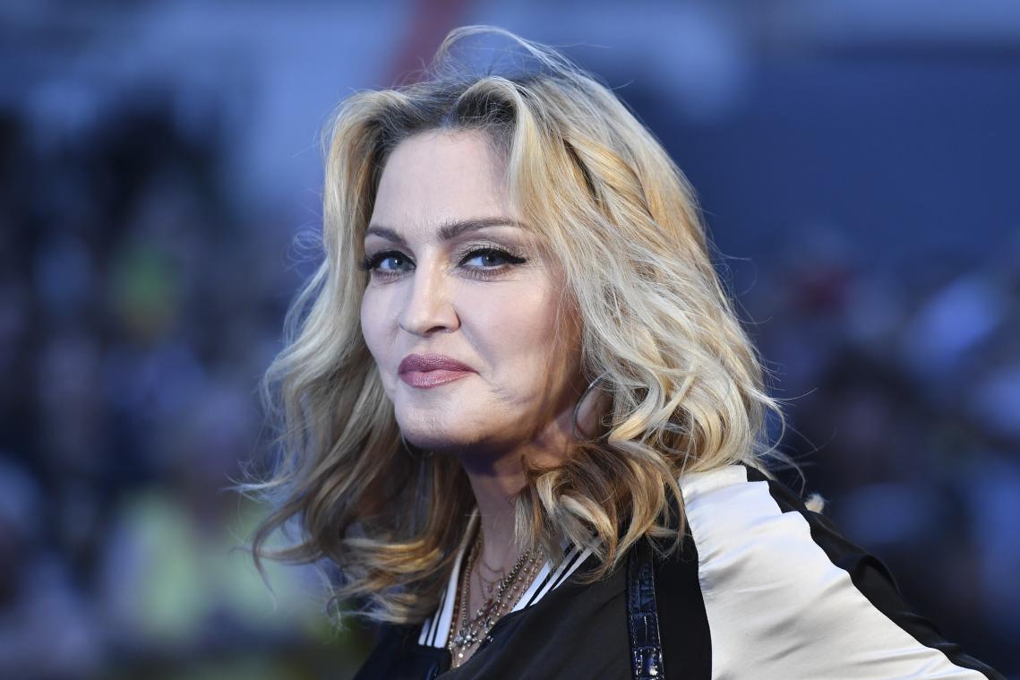 Fan klaagt Madonna aan omdat concert te laat begint