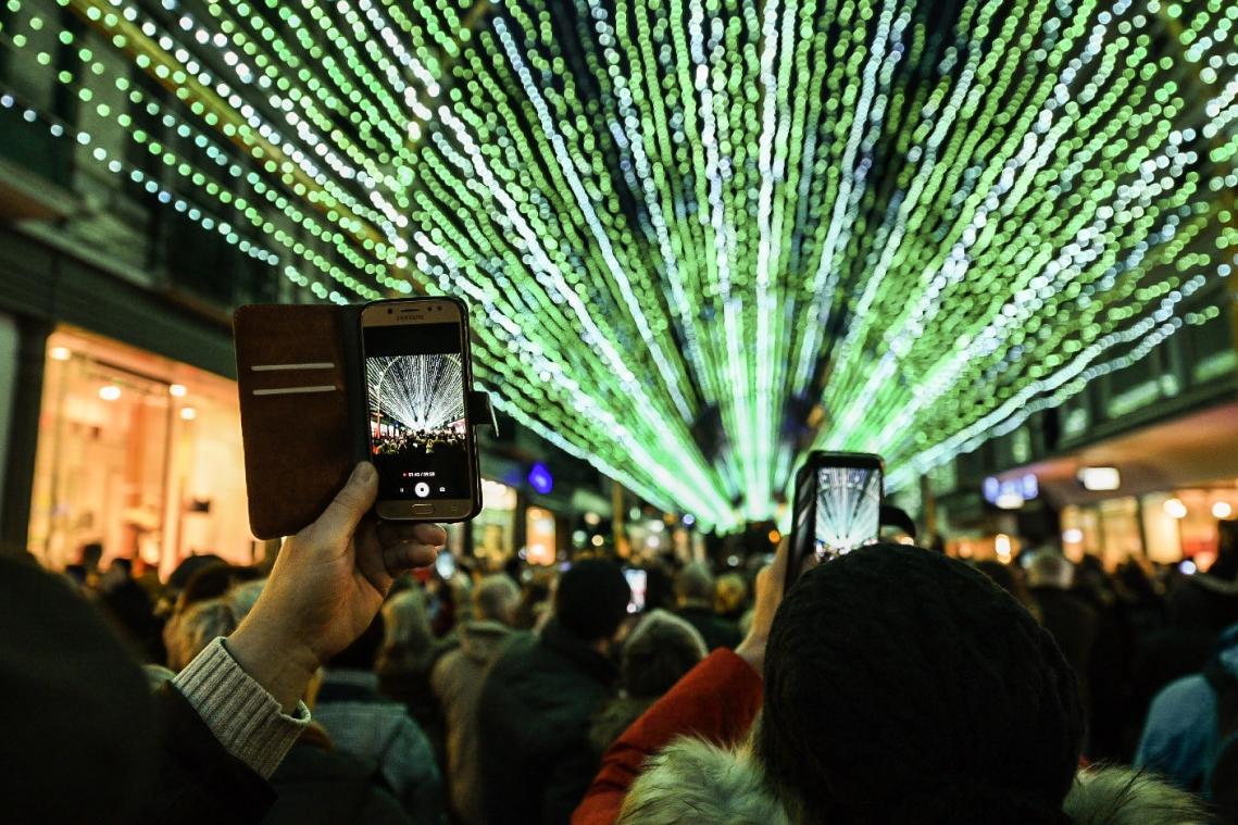 Deze spectaculaire lichtshows in Oostende en Brussel brengen je in de kerstsfeer