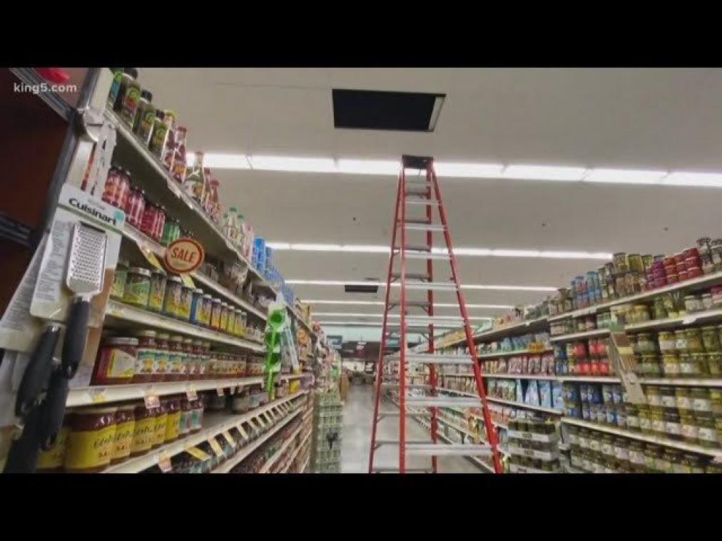 VIDEO. Man leeft al wekenlang verborgen in plafond van supermarkt