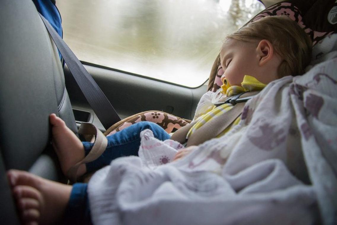 'Valse' motorgeluiden helpen baby's in slaap vallen
