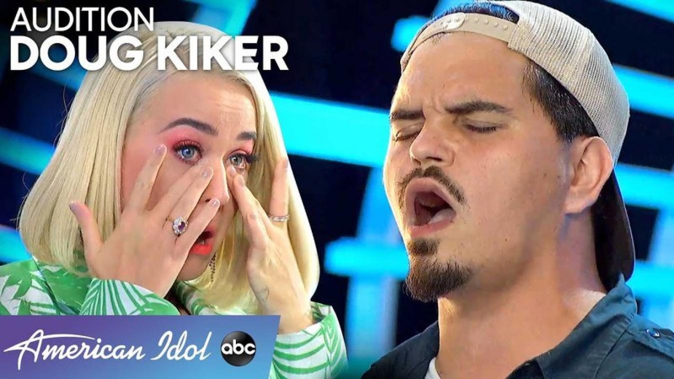 VIDEO. Vuilnisman doet dit met Katy Perry tijdens 'American Idol'-auditie