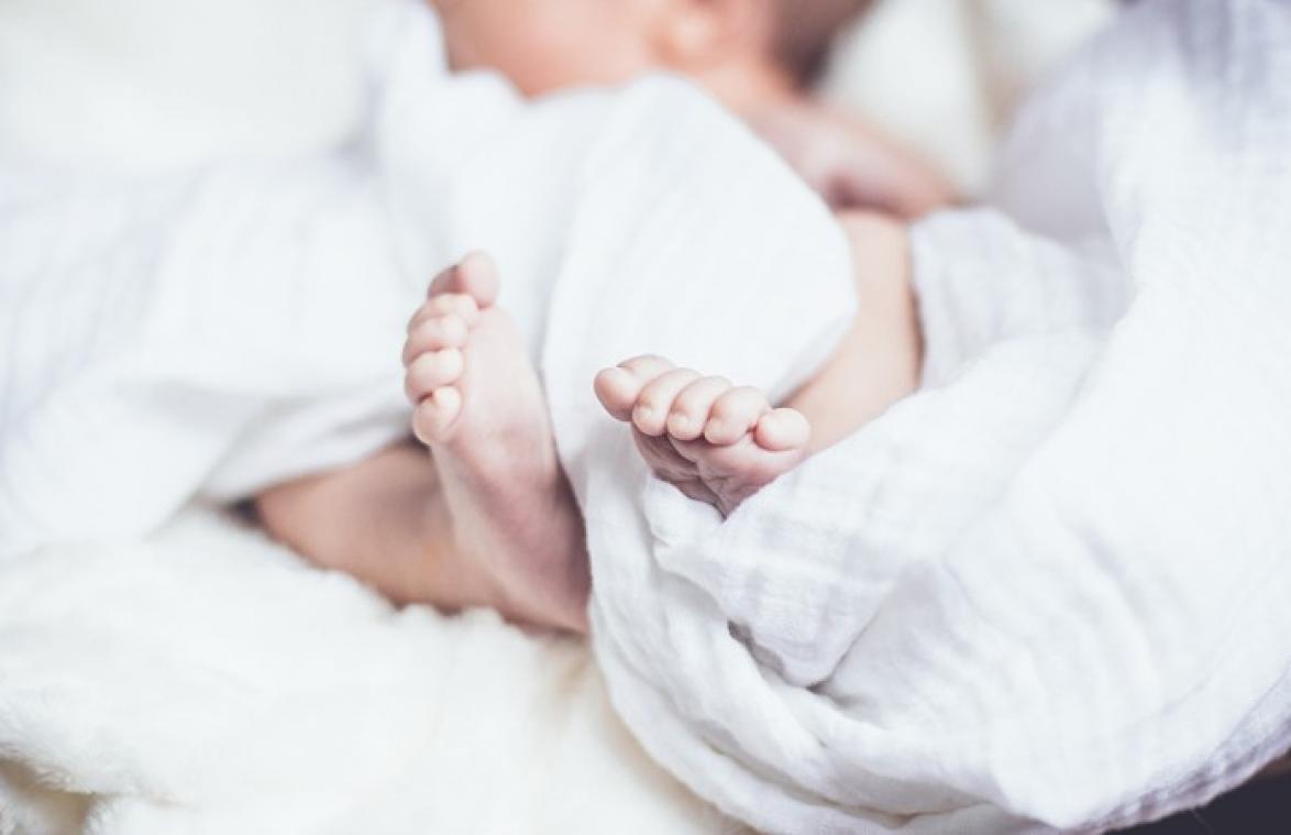 Koppel geeft pasgeboren tweeling wel heel toepasselijke namen