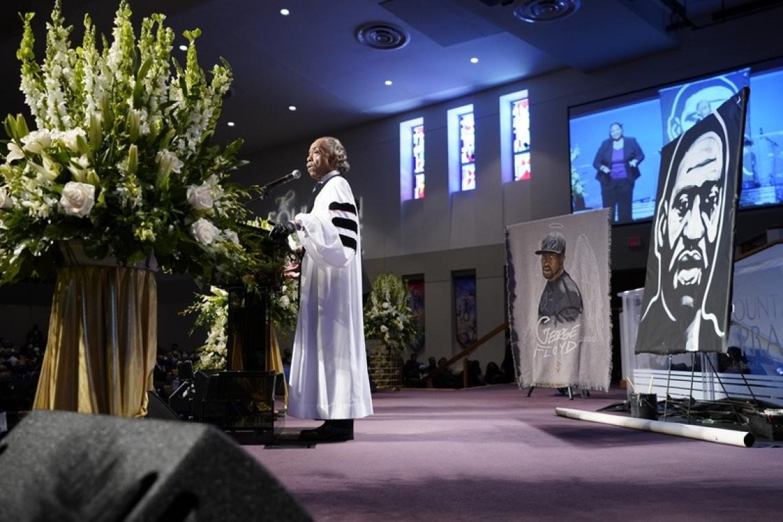 Emotionele begrafenis George Floyd: "Hij zal de wereld veranderen"