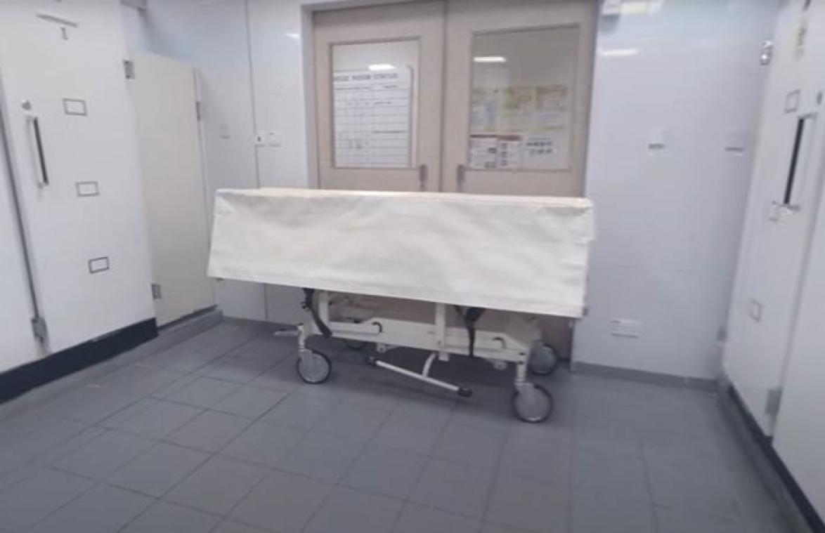 Doodverklaarde vrouw ontwaakt in mortuarium: "Ik schrok me dood"
