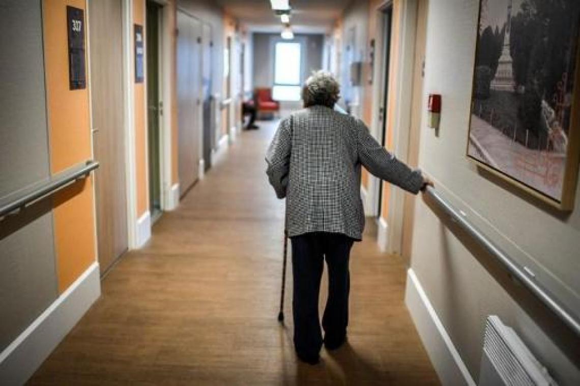 "Opvallende oversterfte in woonzorgcentra ook te wijten aan eenzaamheid"