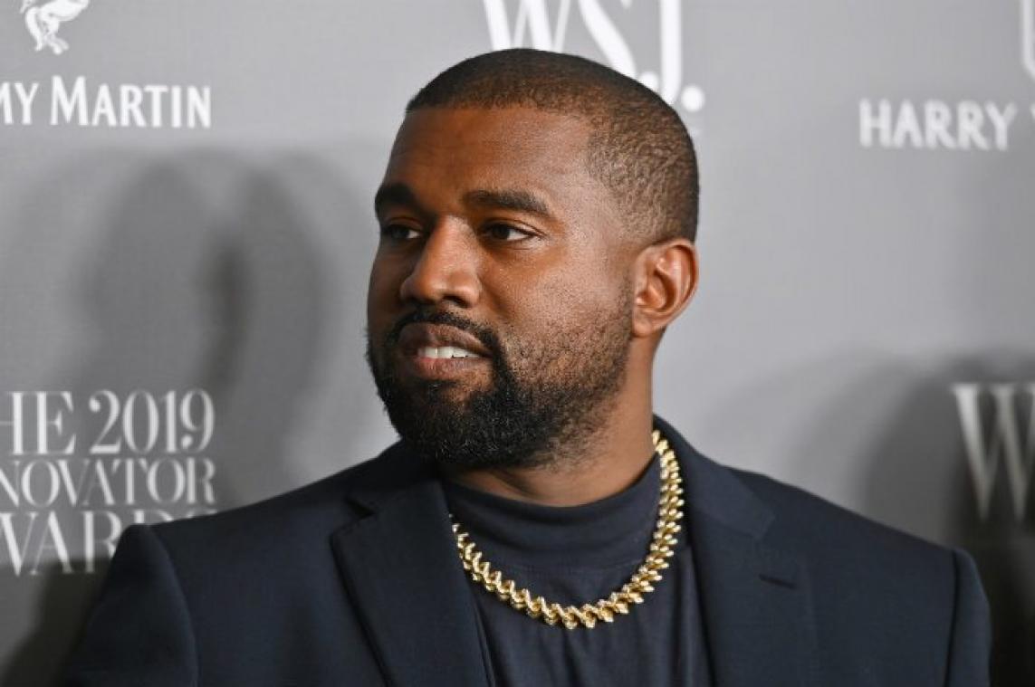 Kanye West gebannen van Twitter na privacyschending: "Bel deze white supremacist"