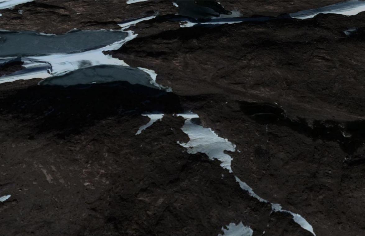 Smeltend ijs legt vreemd object bloot op Google Earth (foto)