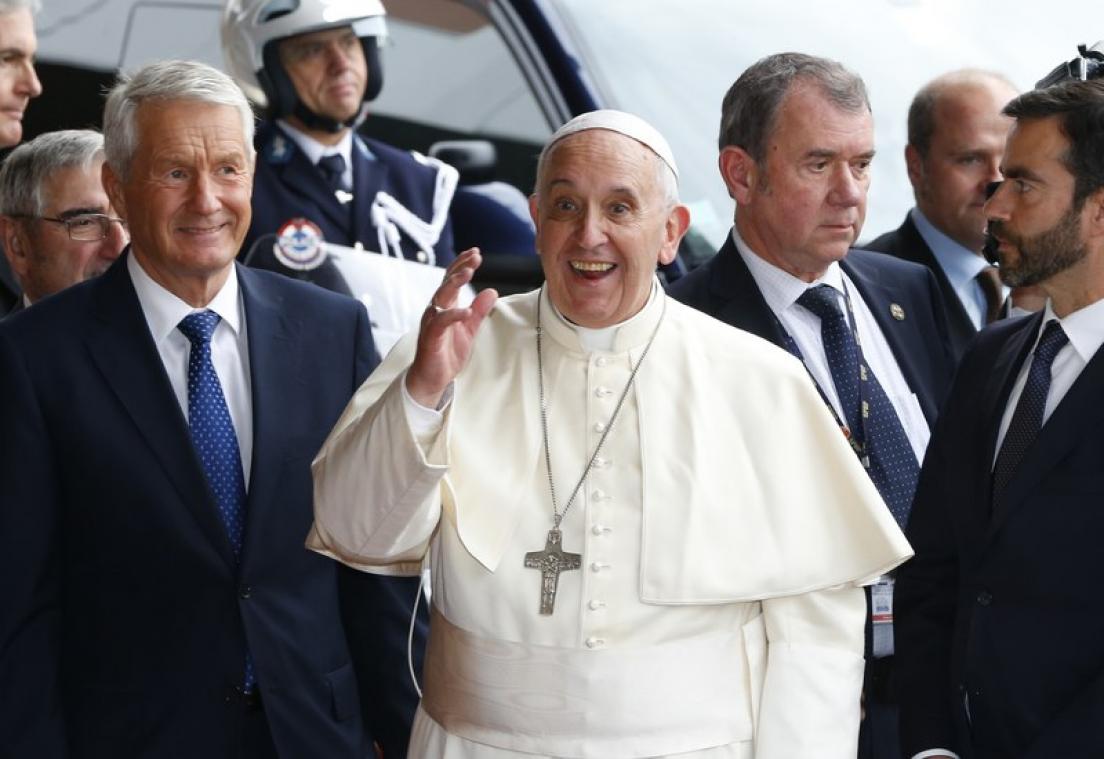 Paus Franciscus geeft zijn zegen voor geregistreerd partnerschap homokoppels