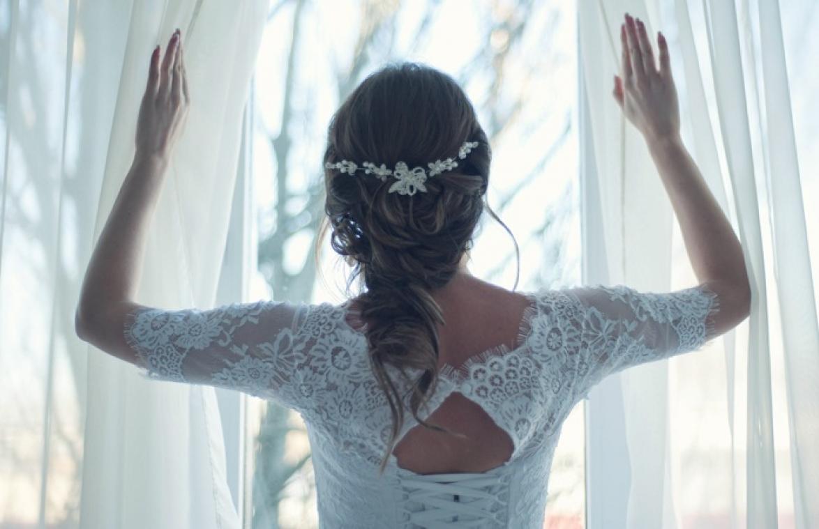 Bruid mag van man geen wit trouwkleed dragen om deze ONBEGRIJPELIJKE reden