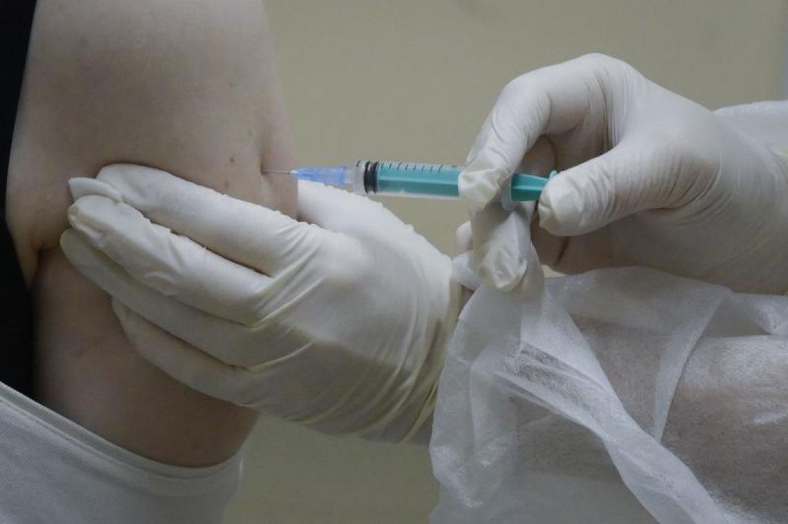 Zwitser overleden na vaccinatie tegen coronavirus: "Zeer onwaarschijnlijk door vaccin zelf"