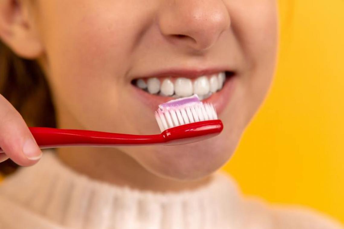 Bijna twee derde van de tandpasta's beschermt je tanden niet goed, zegt Test Aankoop