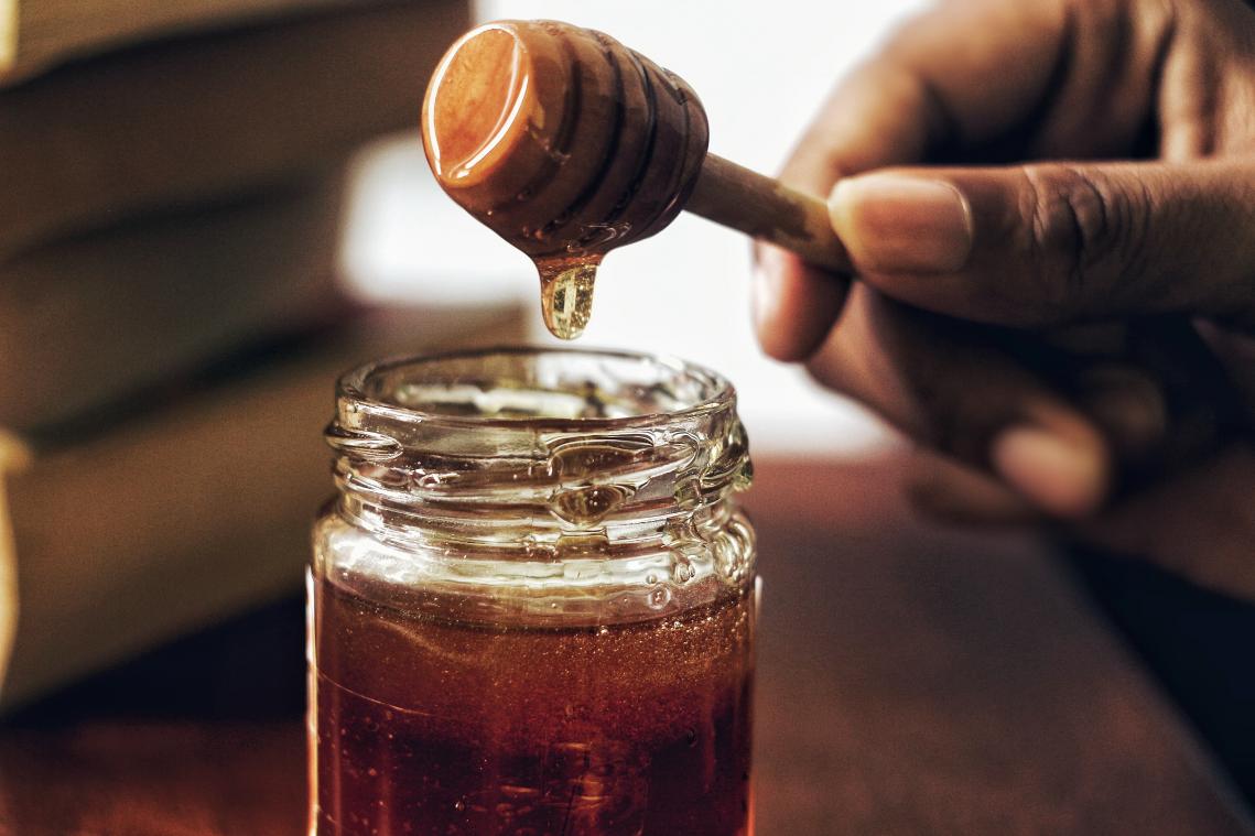 BIZAR. Amerikaanse honing bevat nog steeds sporen van kernproeven in jaren 50