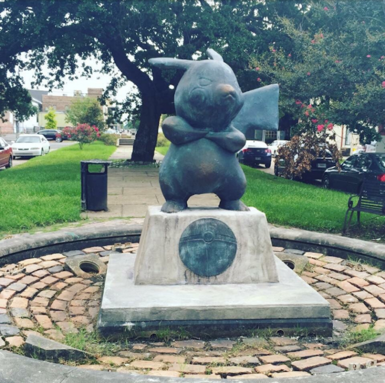 Fan plaatst illegaal Pikachu-standbeeld in New Orleans