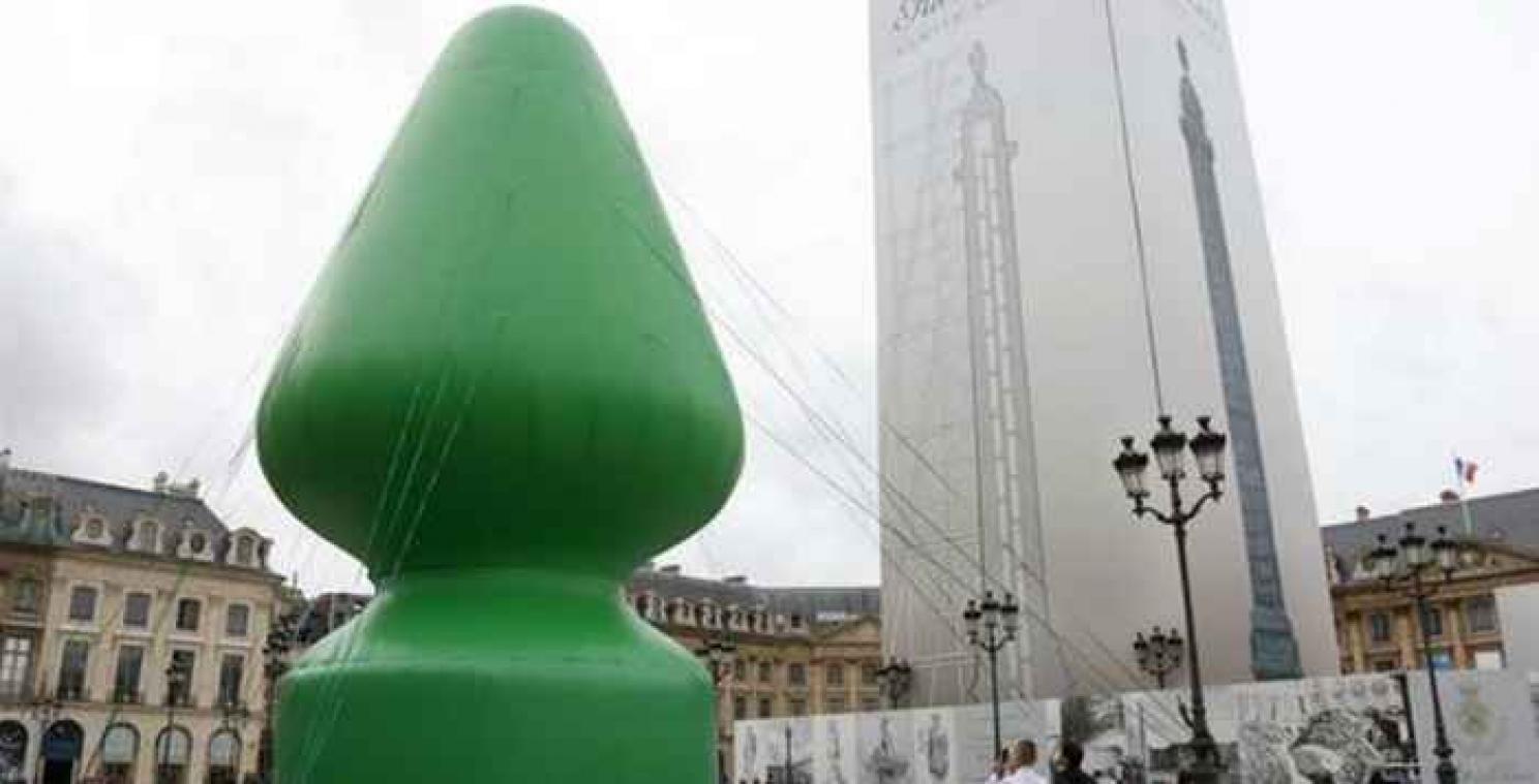 Seksspeeltje of kerstboom? Kunstwerk van Paul McCarthy zorgt voor een polemiek in Frankrijk