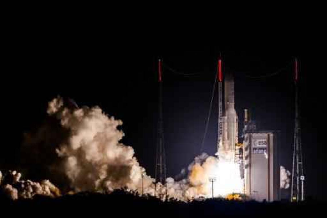 Europese Ariane-raket lanceert succesvol twee kunstmanen van Intelsat