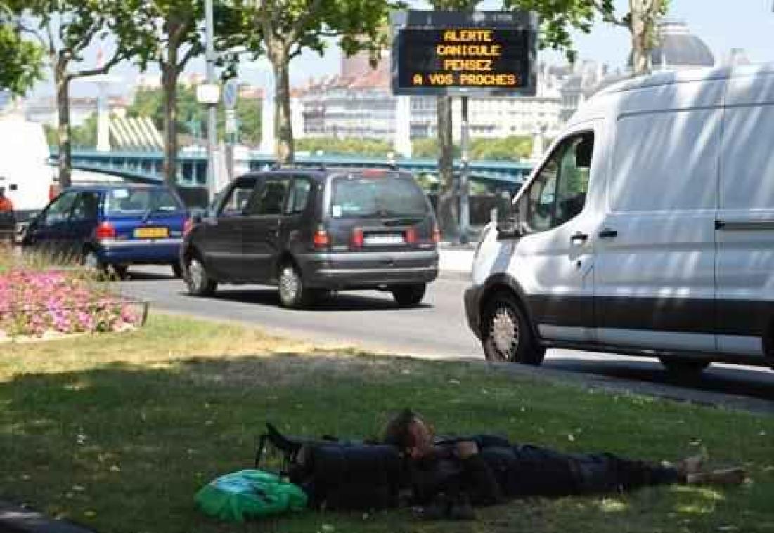 VAB: "Meer ongevallen en meer "zelf-veroorzaakte" pechgevallen door hitte"
