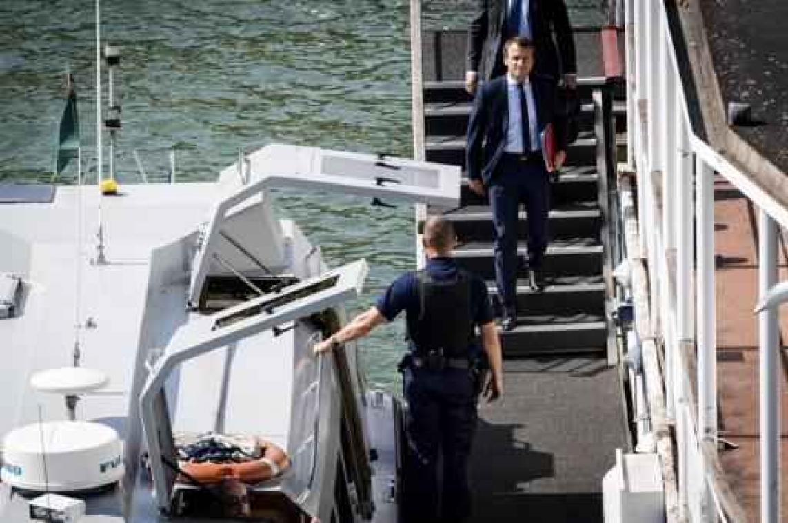 Franse minister van Economische Zaken Emmanuel Macron opgestapt