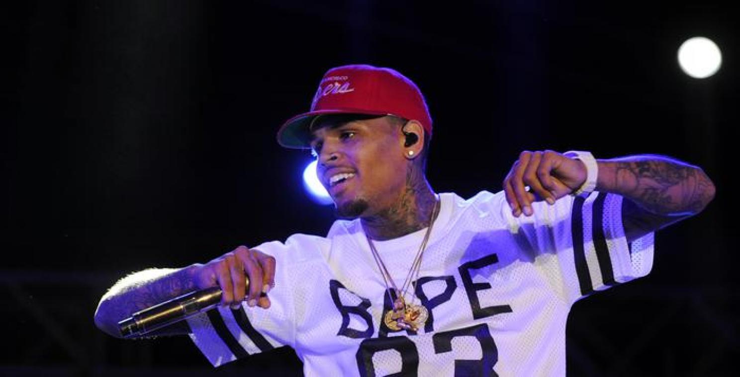 Chris Brown na politie-interventie van veertien uur gearresteerd