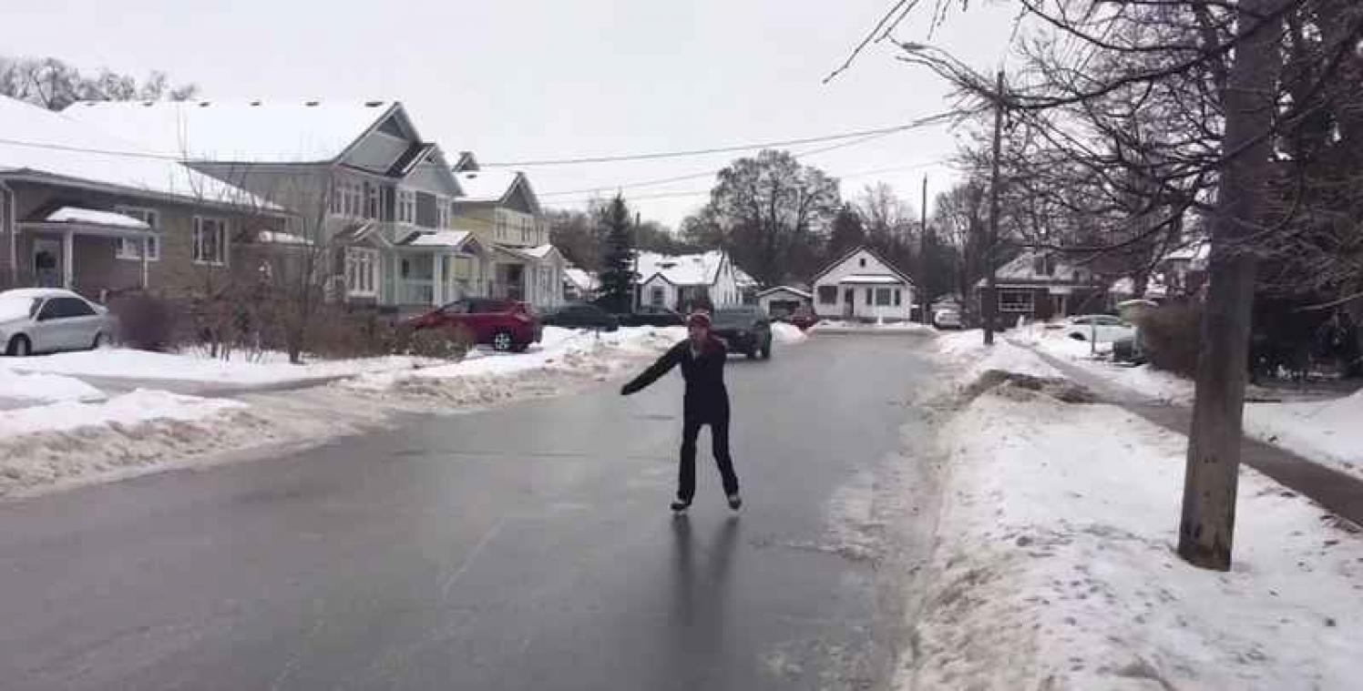 Bevroren straten in Ottawa vormen reusachtige schaatsbaan