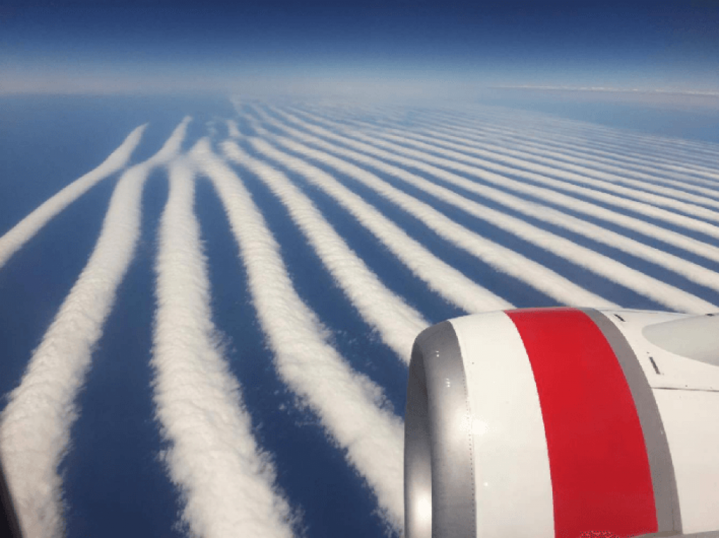 Reiziger legt wondermooie wolkenformatie vast op de gevoelige plaat