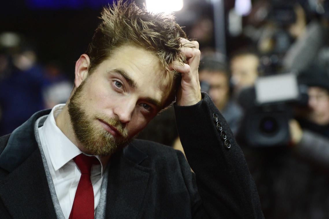 Robert Pattinson verrast bruid tijdens haar huwelijk