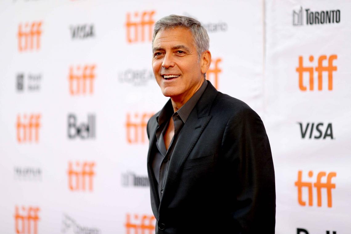 George Clooney schenkt een miljoen dollar aan beste vrienden