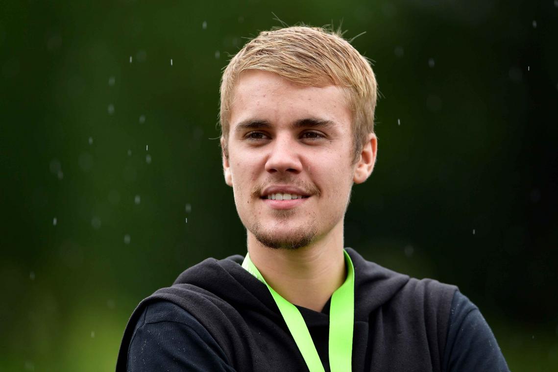 Sekspop van Justin Bieber verkoopt als zoete broodjes
