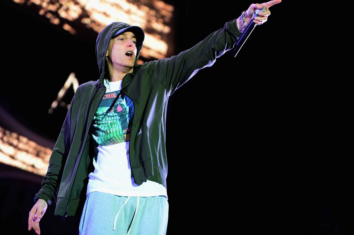 Eminem zoekt naar de liefde op Tinder