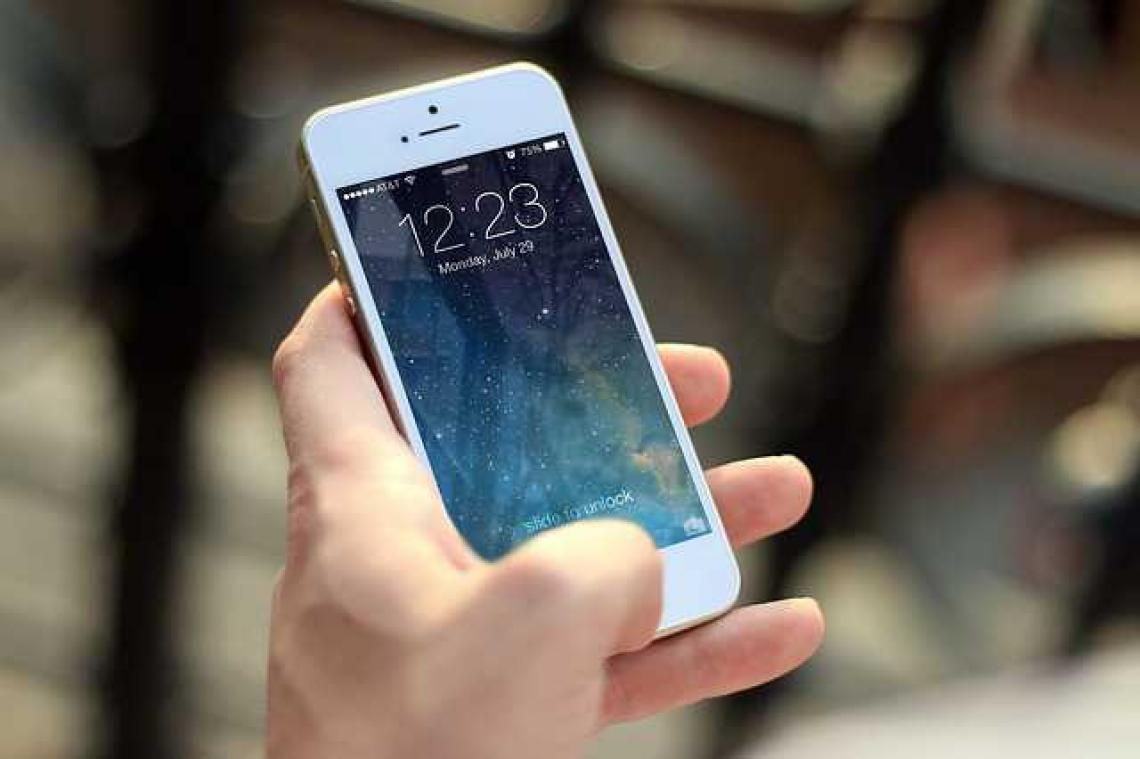 Let op: Nieuwe iPhone-feature 'Wifi-assistent' kan je honderden euro's kosten
