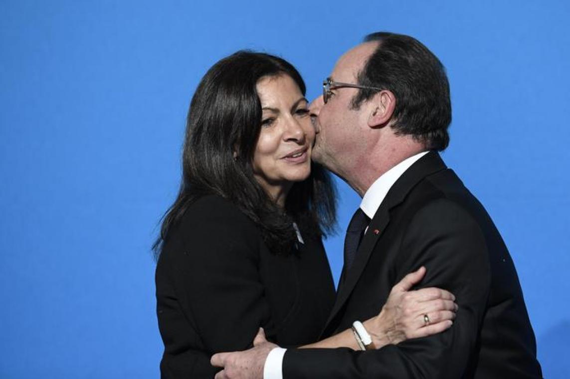 Franse burgemeester wil kussen op werk afschaffen