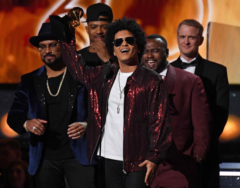 Bruno Mars en Kendrick Lamar grote winnaars van Grammy Awards