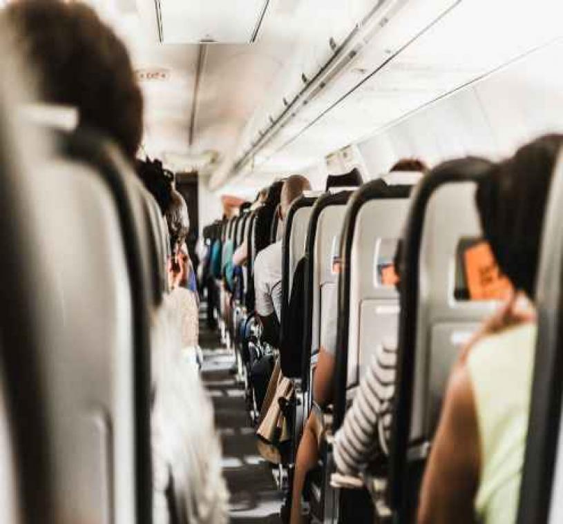 Vraag naar kindvrije zones op het vliegtuig bereikt een piek