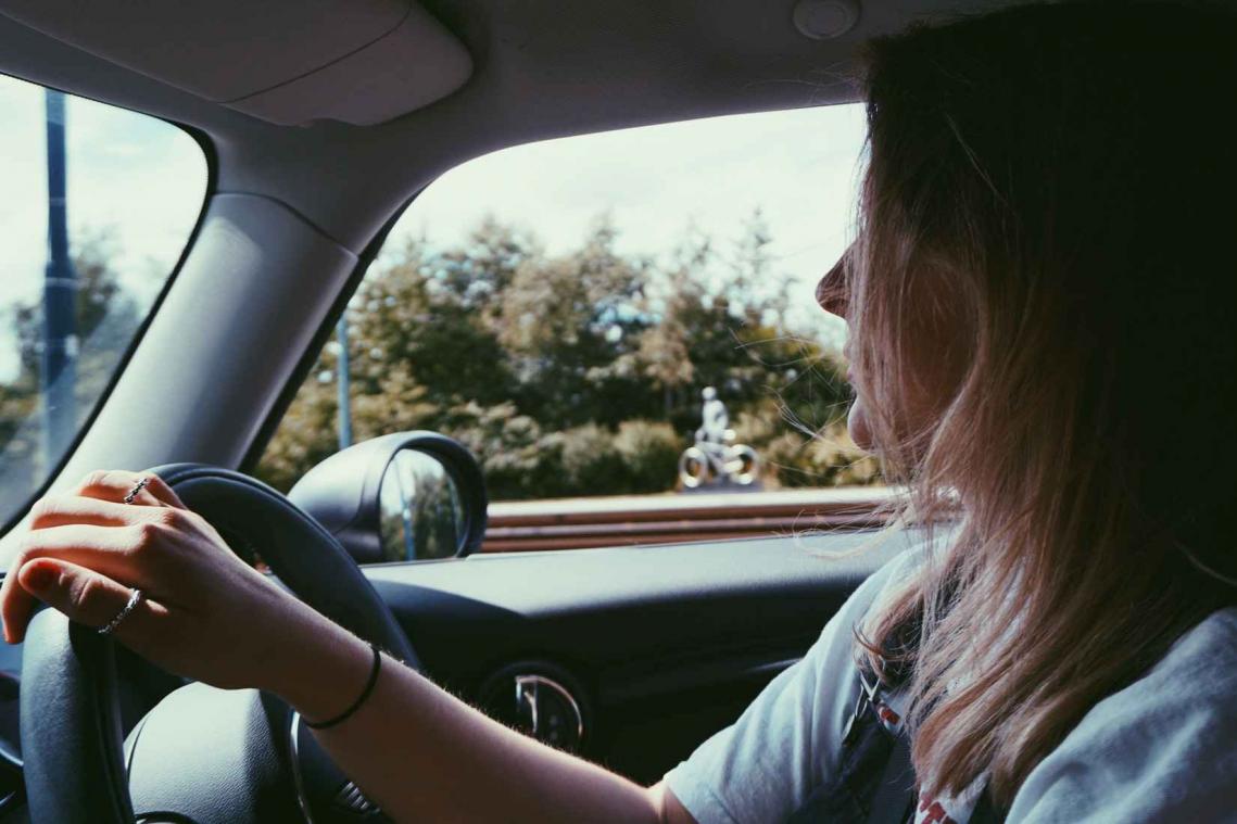 Wetenschappelijk bewezen: vrouwen rijden even goed als mannen