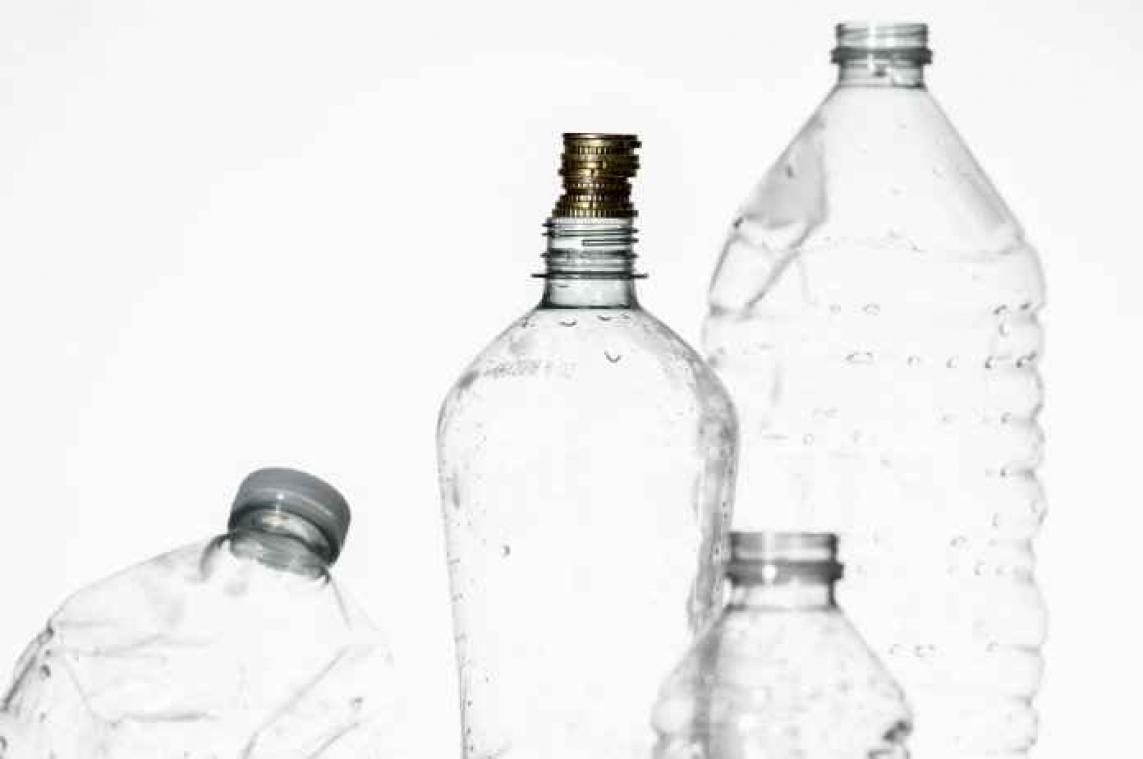 Nederland bereikt akkoord over statiegeld op plastic flessen