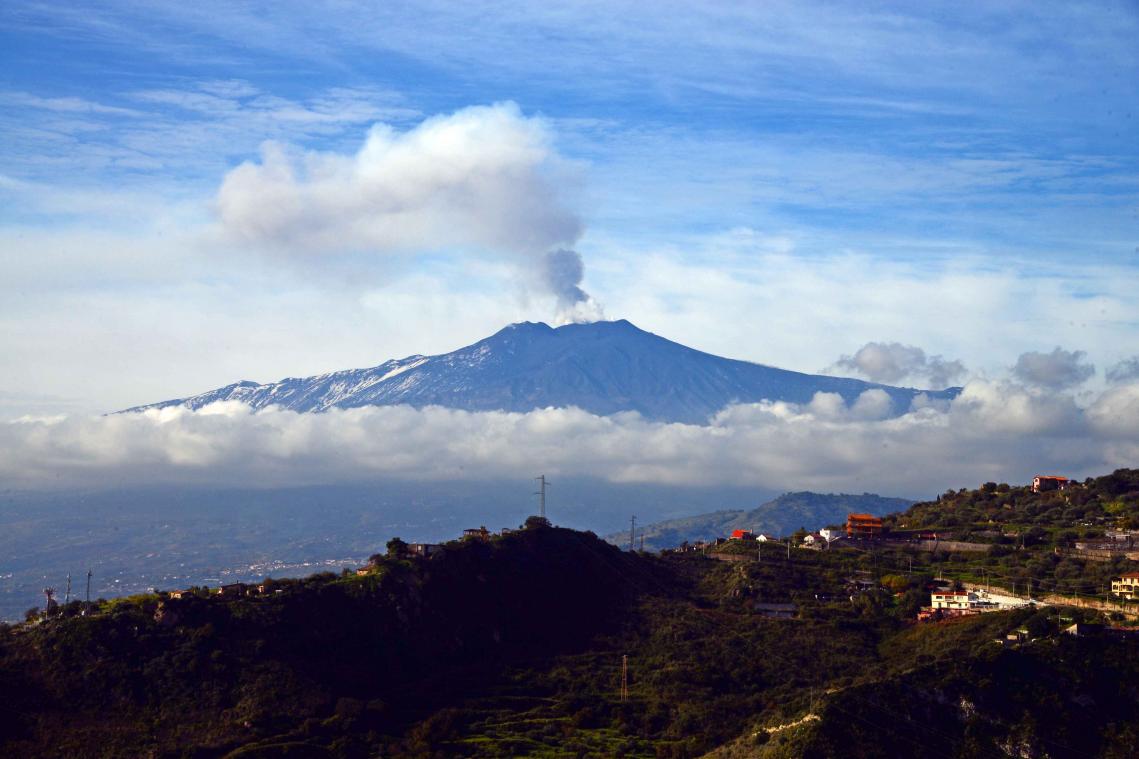 Vulkaan Etna schuift op naar zee