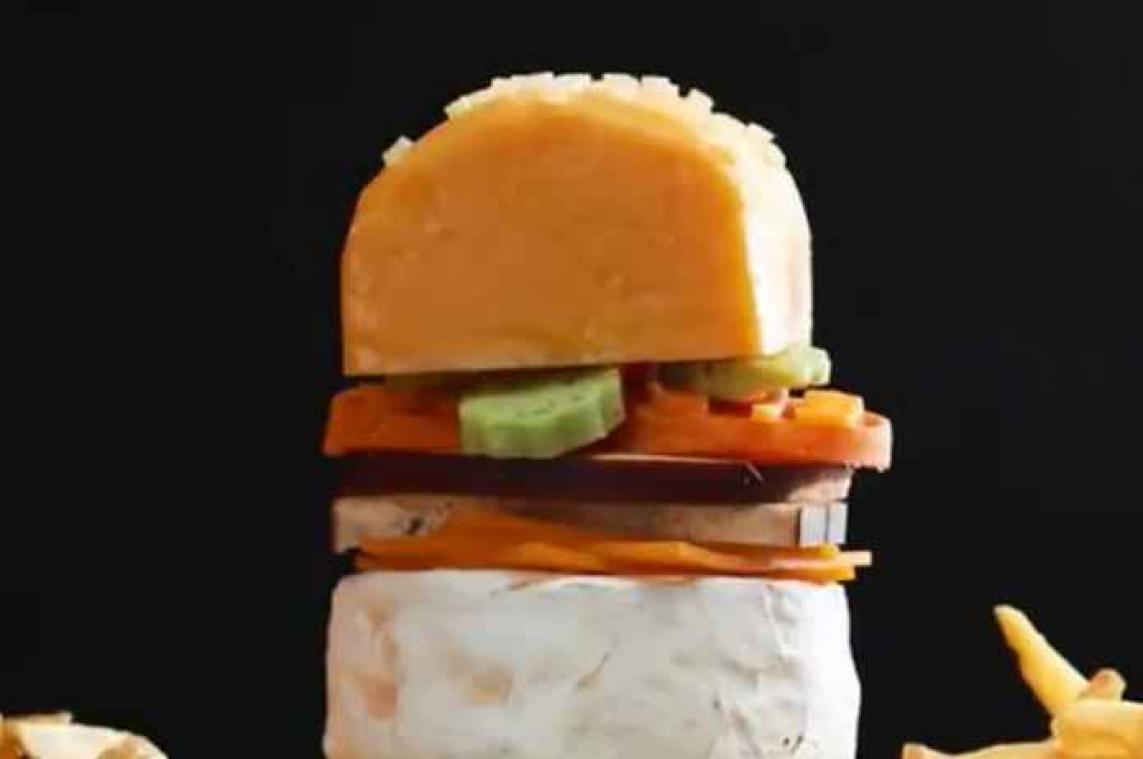 Deze cheeseburger bestaat volledig uit kaas