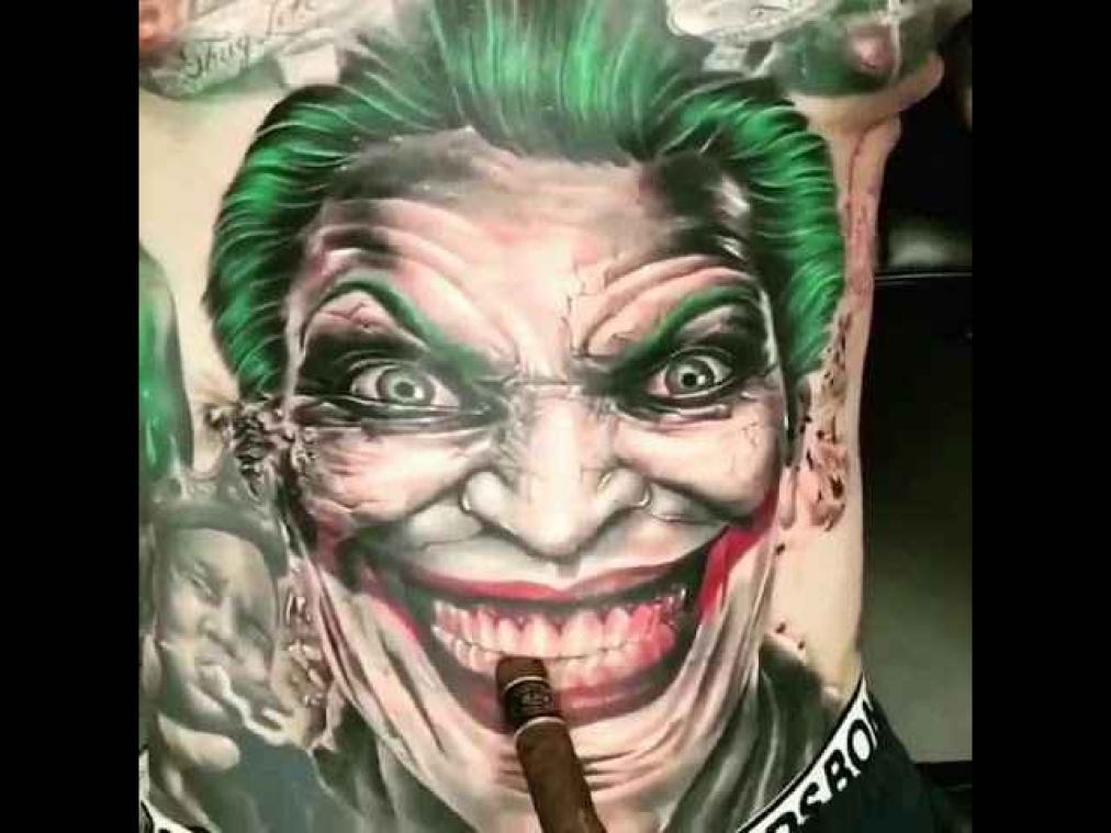 VIDEO. 'The Joker'-tatoeage met net dat ietsje meer
