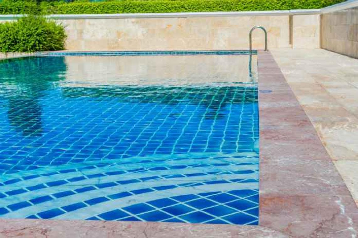 'Infinity-pool' blijkt mini-zwembadje
