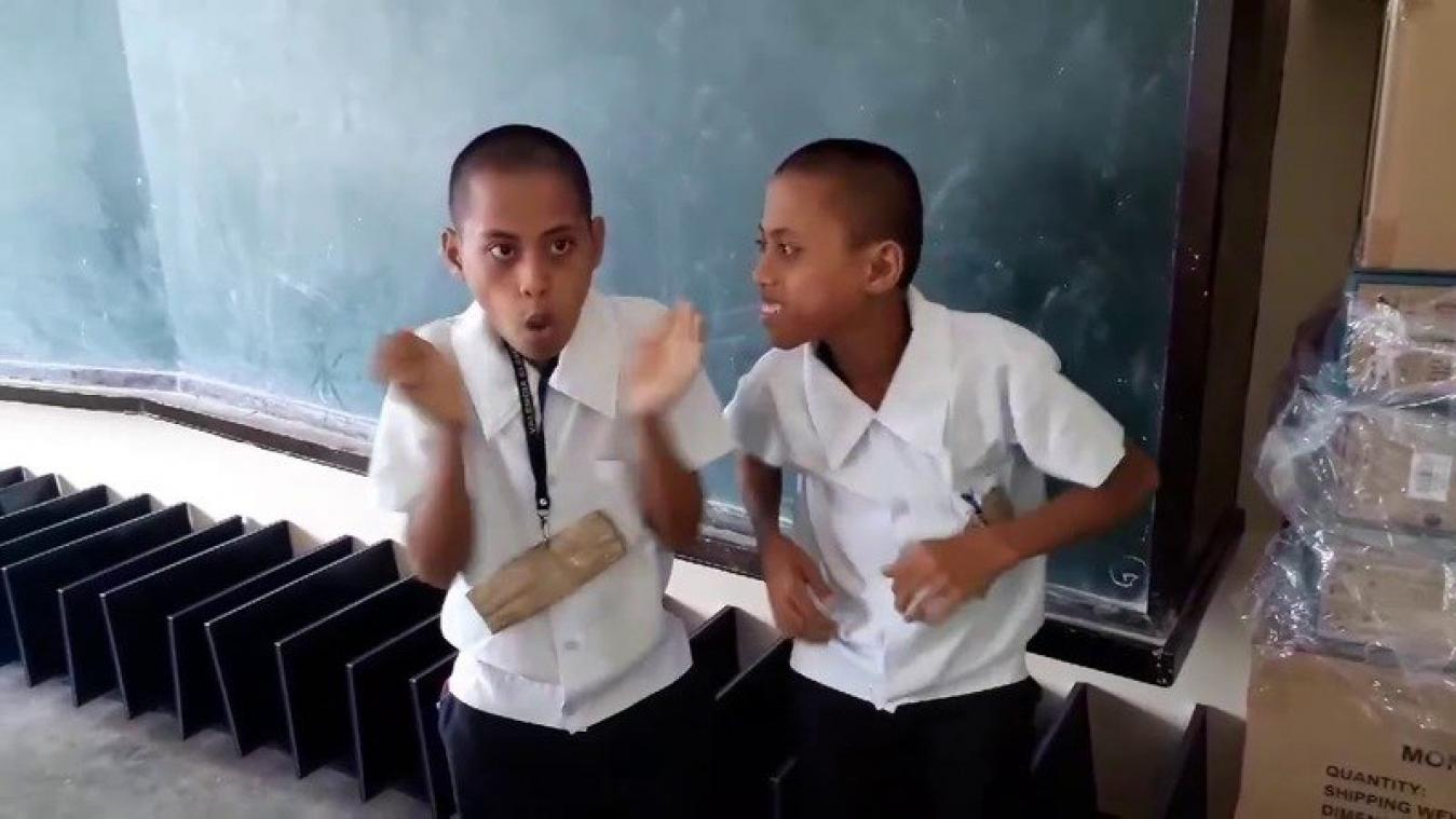 VIDEO. Schattige tweelingbroertjes beatboxen als de beste